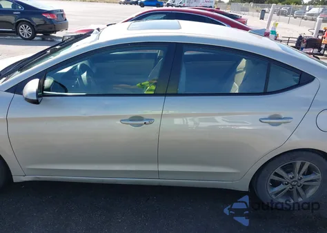 2017 Hyundai Elantra Value Edition из США, поврежденный, VIN 5NPD84LF4HH141265